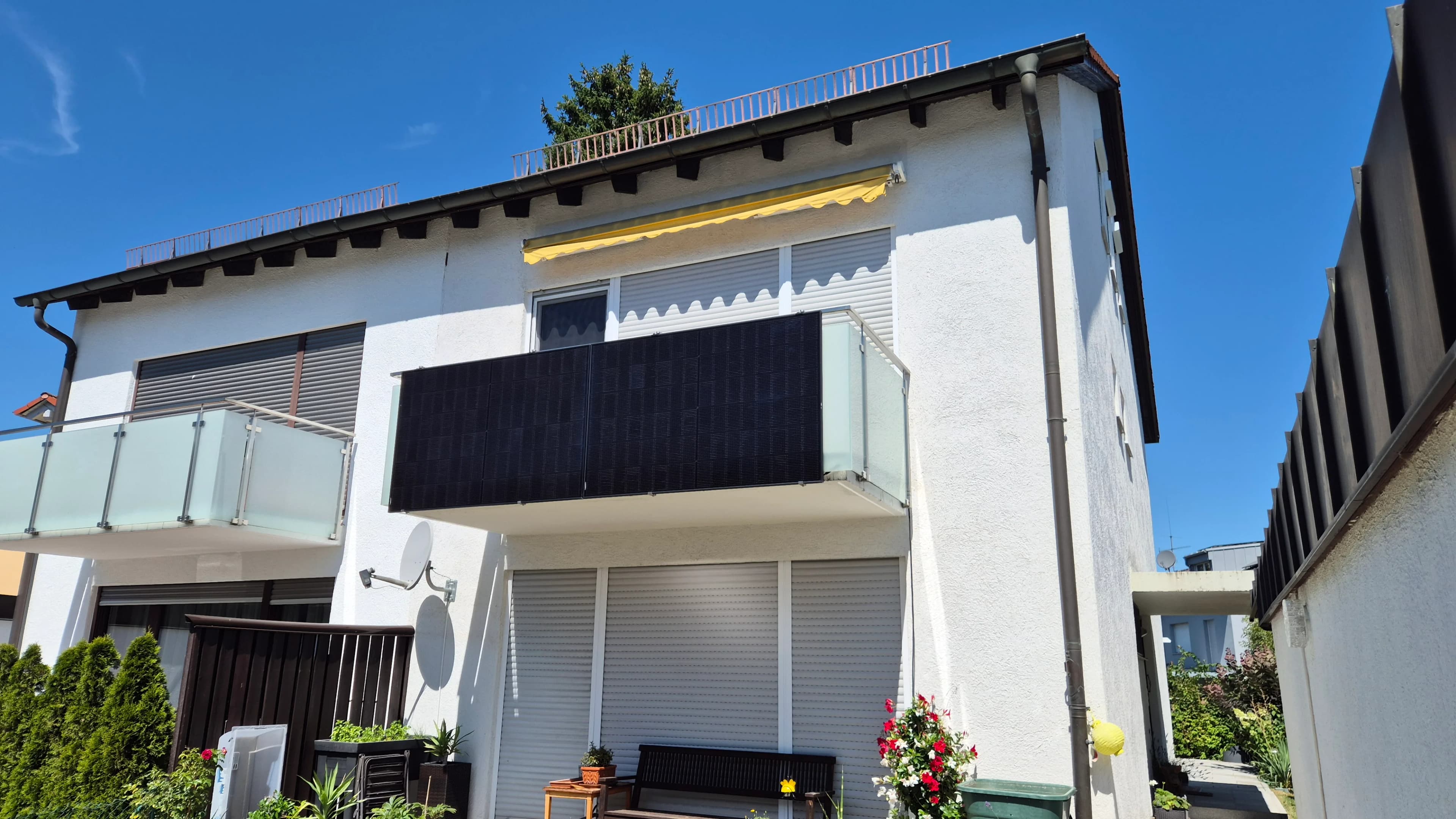 Glasbalkon Projekt 2 Vorderansicht